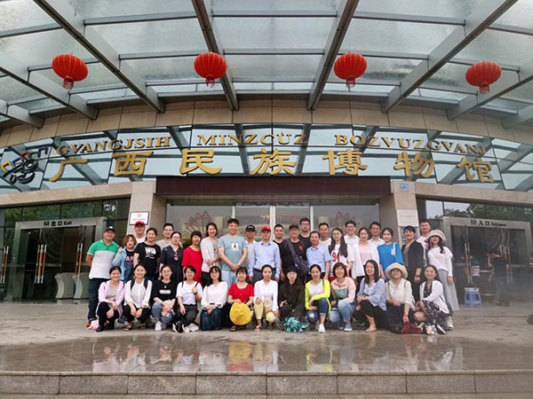 华东神学院圣乐系毕业生举行爱国主义教育活动 华东神学院圣乐系毕业生举行爱国主义教育活动