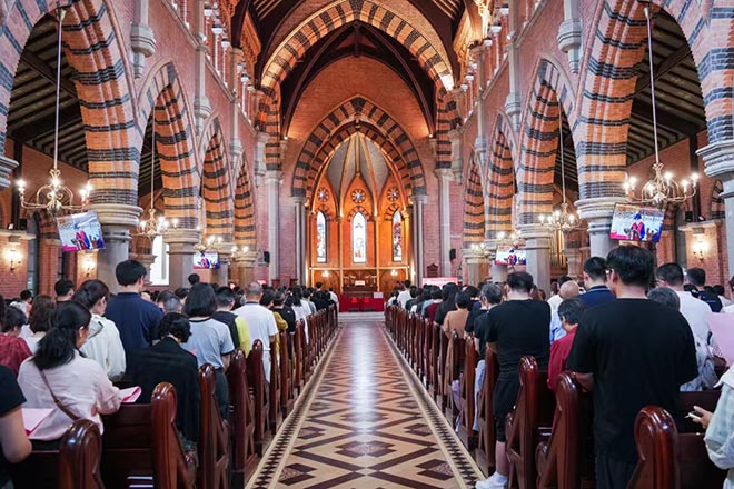 华东神学院举行2025届毕业感恩礼拜暨毕业典礼 华东神学院举行2025届毕业感恩礼拜暨毕业典礼